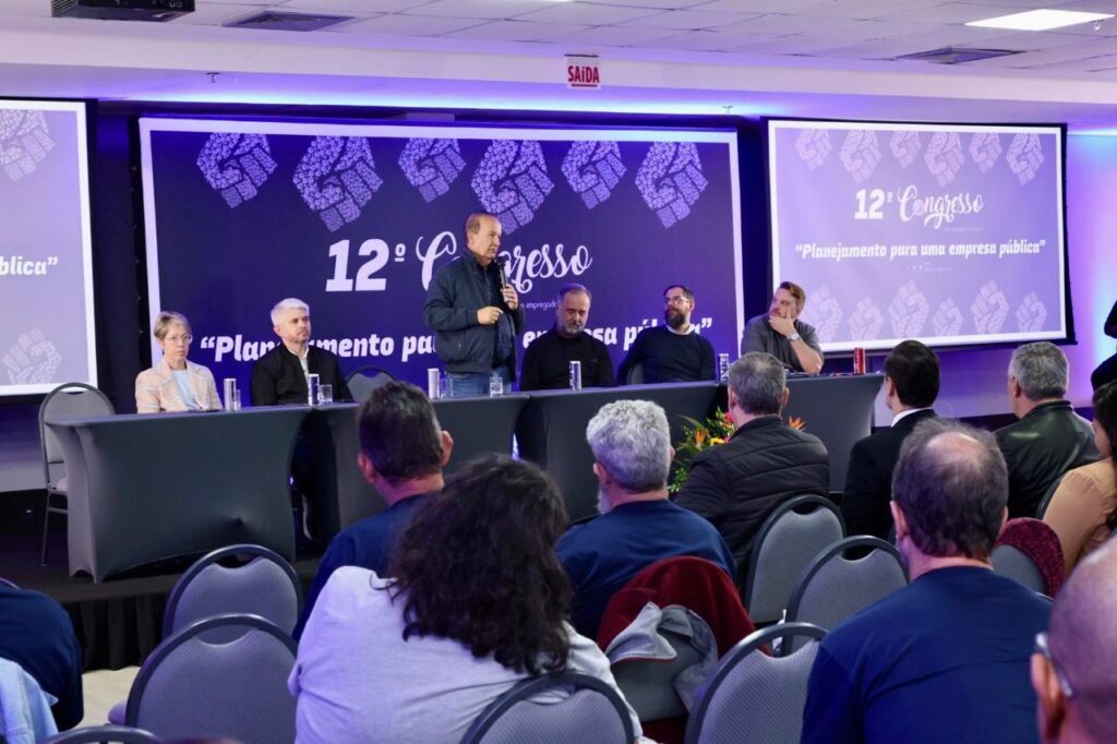 Congresso dos Empregados da Celesc reafirma defesa da empresa pública