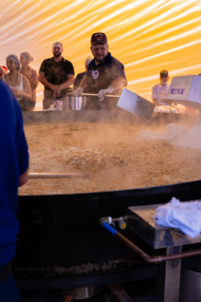 Mais de 165 mil pessoas prestigiam o 10º Festival do Camarão de Porto Belo